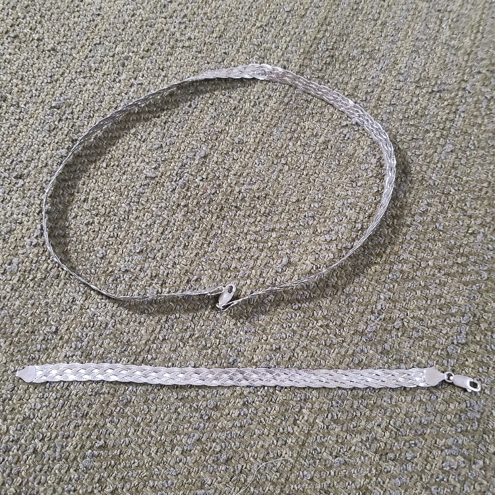 Necklace and Bracelet Set